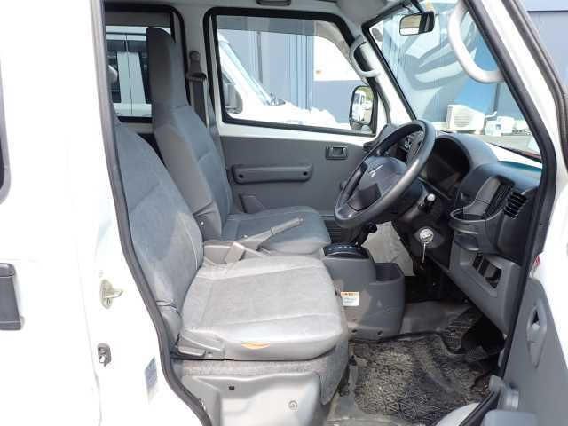 MITSUBISHI MINICAB VAN 2013