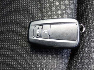 TOYOTA PRIUS 2022