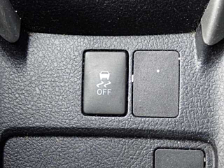 TOYOTA COROLLA FIELDER 2013
