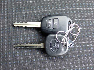 TOYOTA VITZ 2019