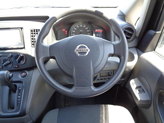 NISSAN NV200 2020