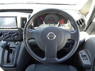 NISSAN NV200 2018