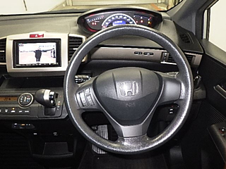 HONDA FREED 2011