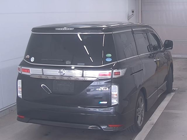 NISSAN ELGRAND 2013