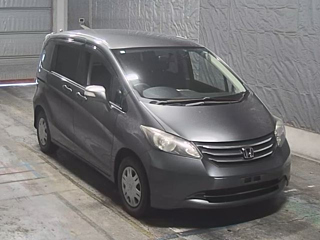HONDA FREED 2010