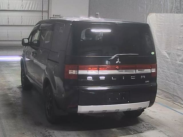 MITSUBISHI DELICA D5 2017