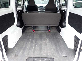 NISSAN NV200 2020