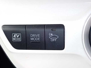TOYOTA PRIUS 2018