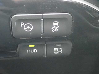 TOYOTA PRIUS 2018