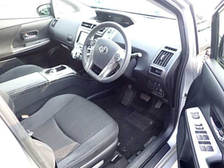 TOYOTA PRIUS ALPHA 2019