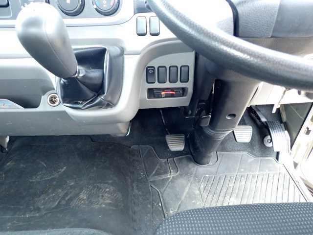 MITSUBISHI CANTER 2018