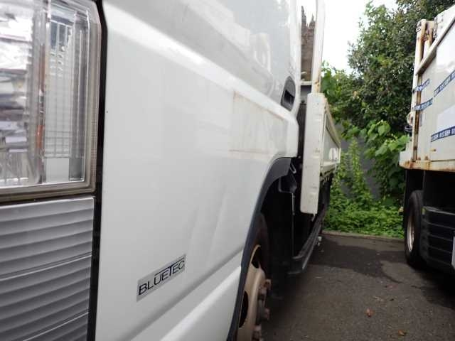 MITSUBISHI CANTER 2018