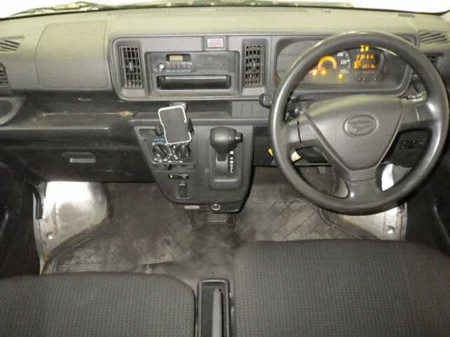 DAIHATSU HIJET VAN 2018