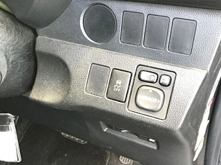 TOYOTA RACTIS 2014