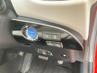 TOYOTA PRIUS 2016