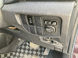 TOYOTA PRIUS 2013