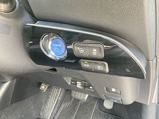 TOYOTA PRIUS 2016