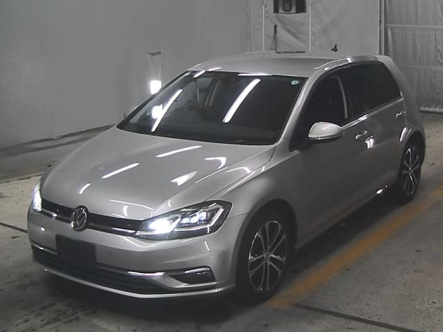 VOLKSWAGEN GOLF 2020