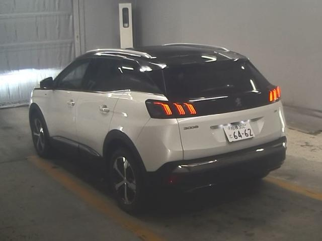 PEUGEOT 3008 2021