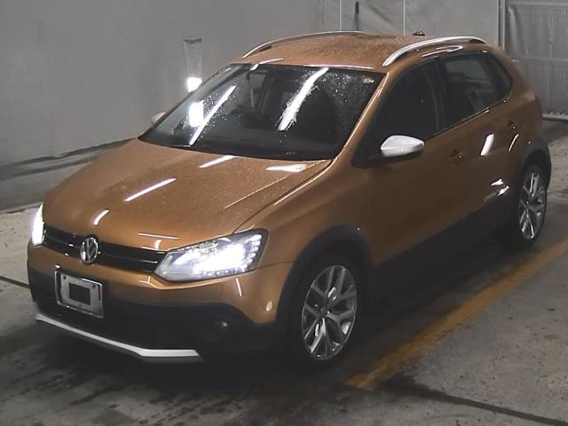 VOLKSWAGEN CROSS POLO 2015