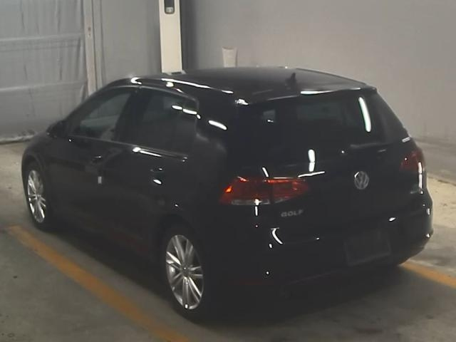 VOLKSWAGEN GOLF 2015