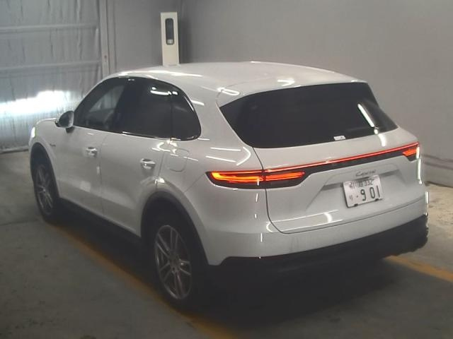PORSCHE CAYENNE 2020