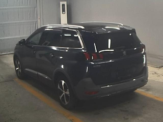 PEUGEOT 5008 2018