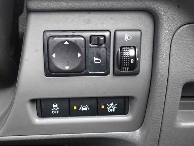 NISSAN NV200 2020