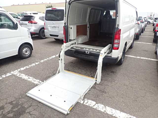 TOYOTA HIACE VAN 2020