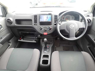 NISSAN AD 2020