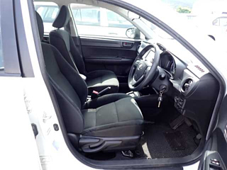 TOYOTA COROLLA AXIO 2018
