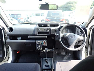 TOYOTA PROBOX 2016
