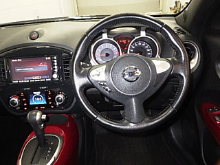 NISSAN JUKE 2010