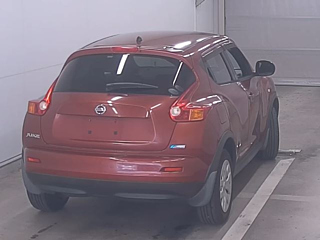 NISSAN JUKE 2011