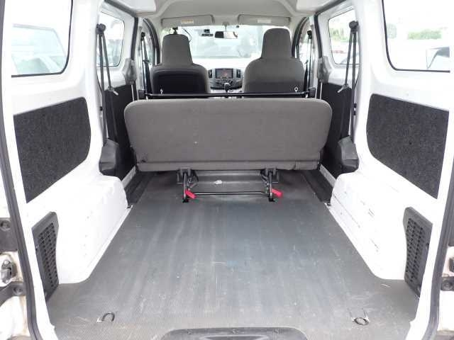 NISSAN NV200 2018