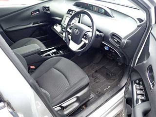 TOYOTA PRIUS 2018