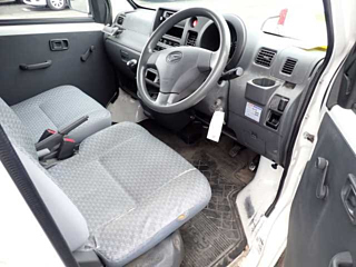 DAIHATSU HIJET VAN 2013