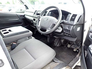 TOYOTA HIACE VAN 2019