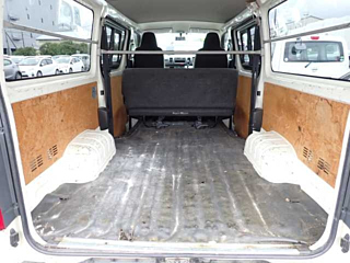 TOYOTA HIACE VAN 2019