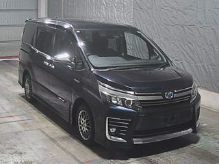 TOYOTA VOXY 2017