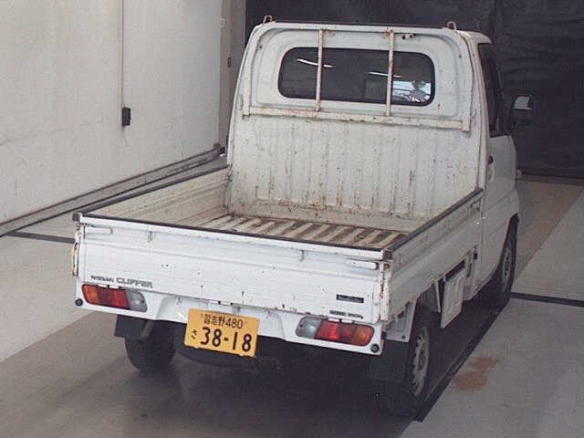 NISSAN CLIPPER TRUCK 2009