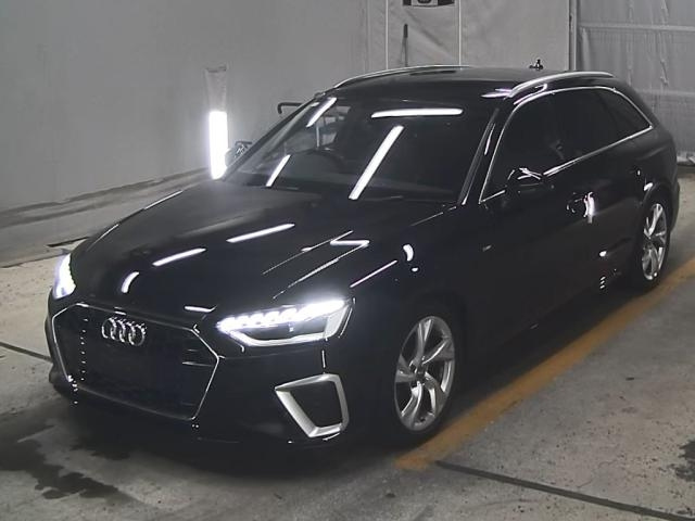 AUDI A4 2021