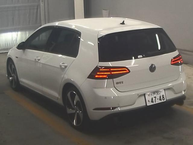 VOLKSWAGEN GOLF 2017