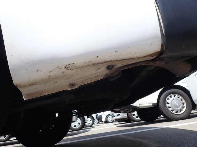 NISSAN CARAVAN VAN 2015