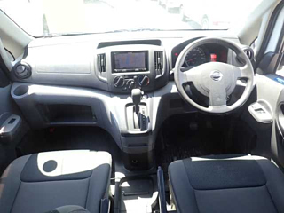 NISSAN NV200 2018