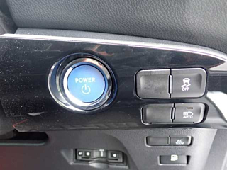 TOYOTA PRIUS 2022