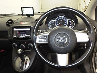 MAZDA DEMIO 2011