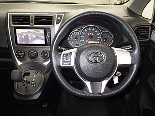 TOYOTA RACTIS 2014