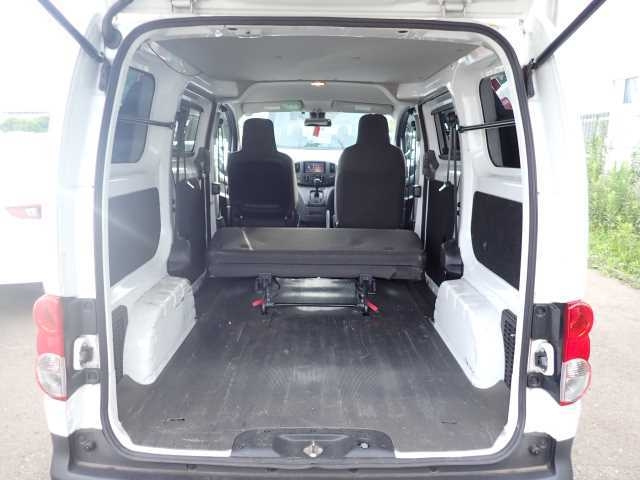 NISSAN NV200 2020