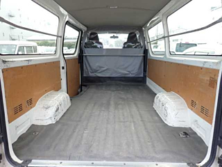 TOYOTA HIACE VAN 2016